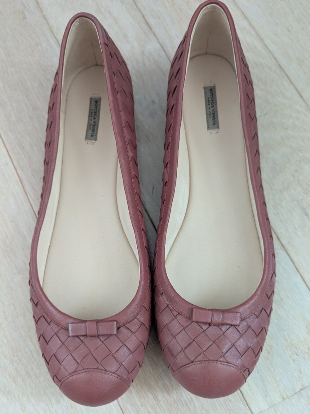 Bottega Veneta Intrecciato woven flat